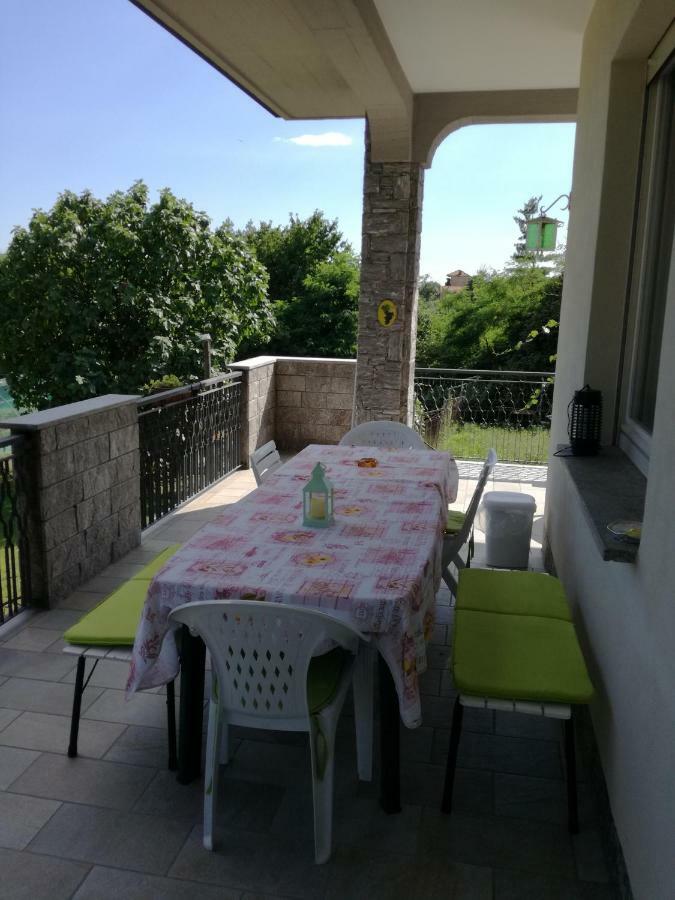 Ferienwohnung Casale Cadeloro Nebbiuno Exterior foto